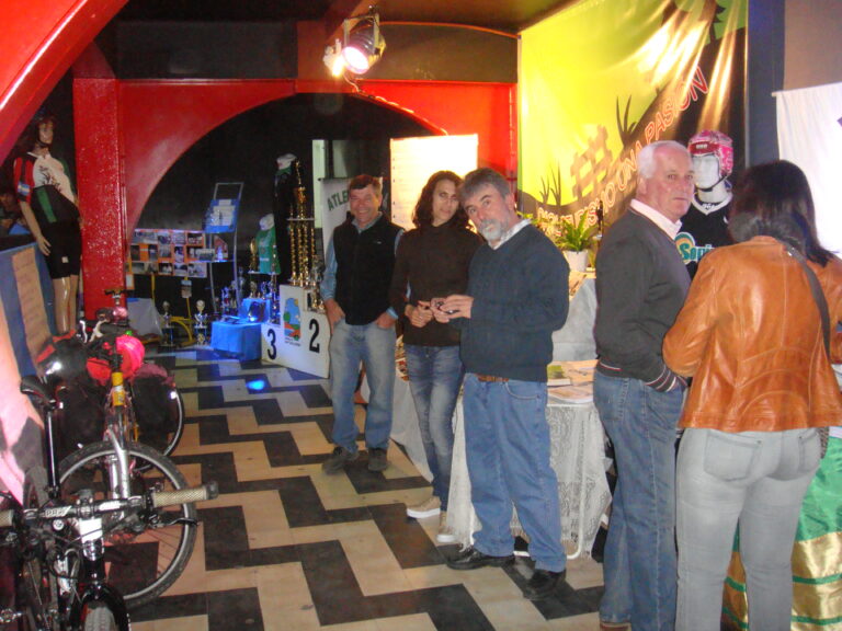 2.Muestra en UCyD